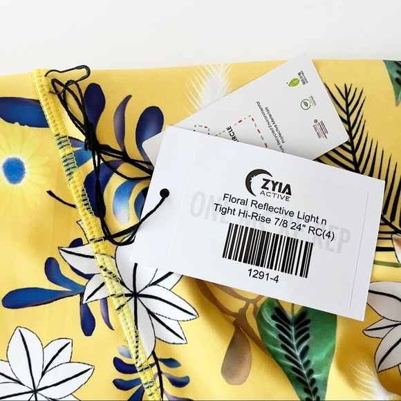 ZYIA Active Floral Reflective Light n Tight Hi-Rise 7/8 24” RC Leggings - Picture 14 of 15